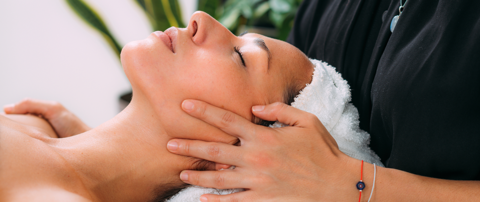 Lymphatic Face Massage